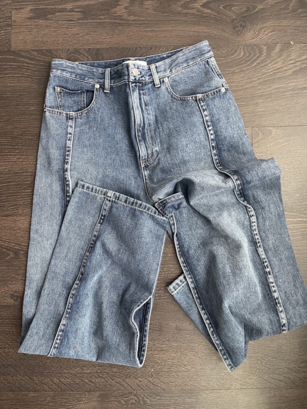 Tibi NWOT Spring Denim Tuck Jean Short 27 - Picture 4 of 14